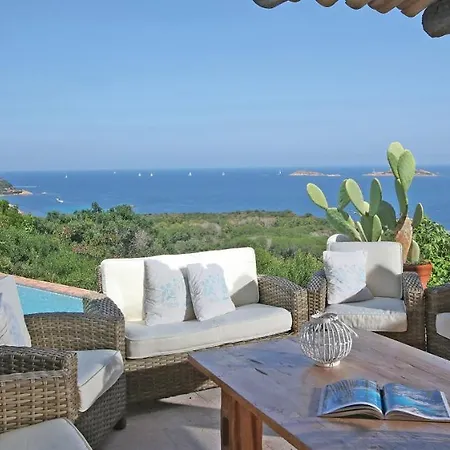 Smeraldo Villa *